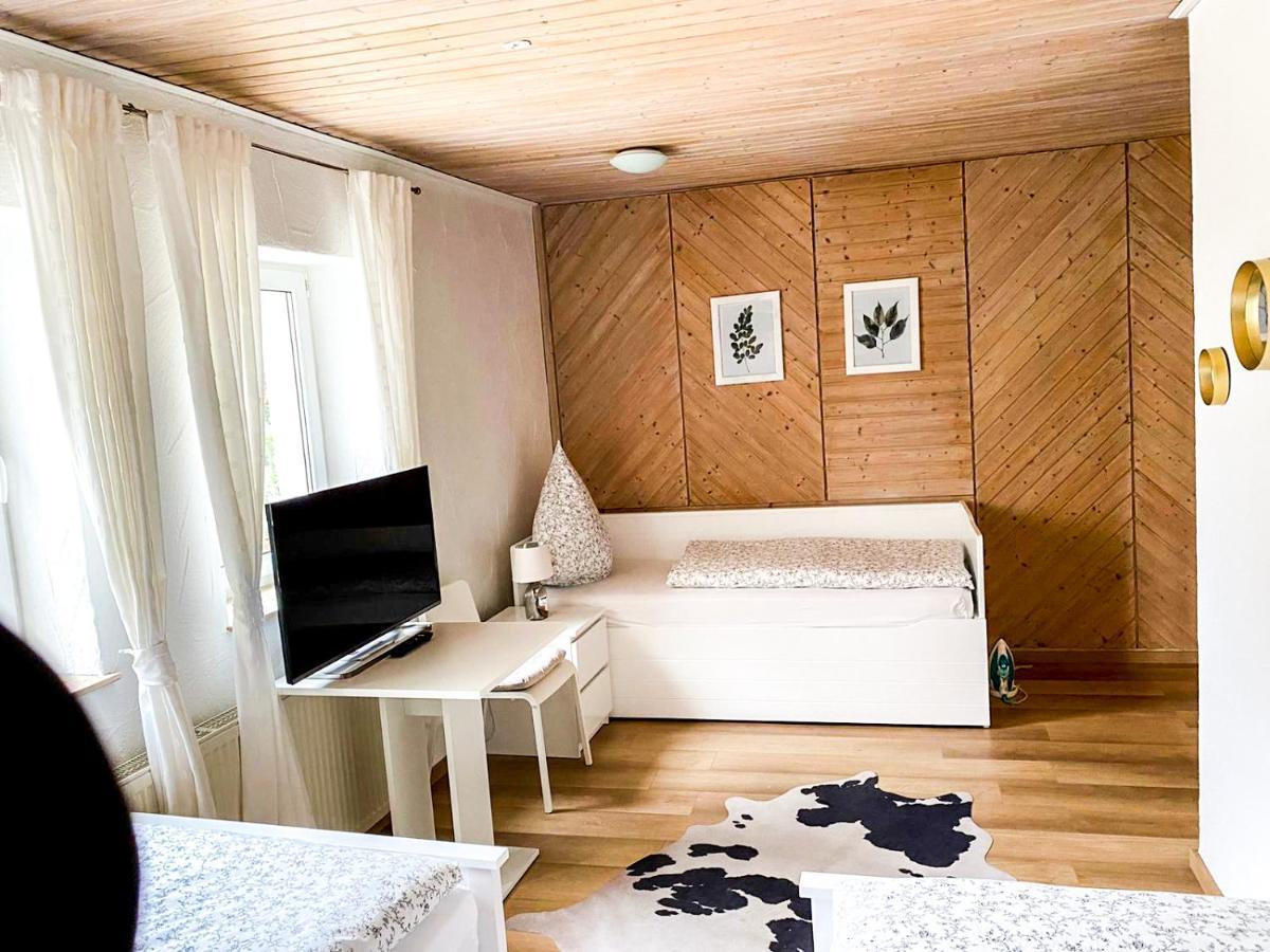 Haus *